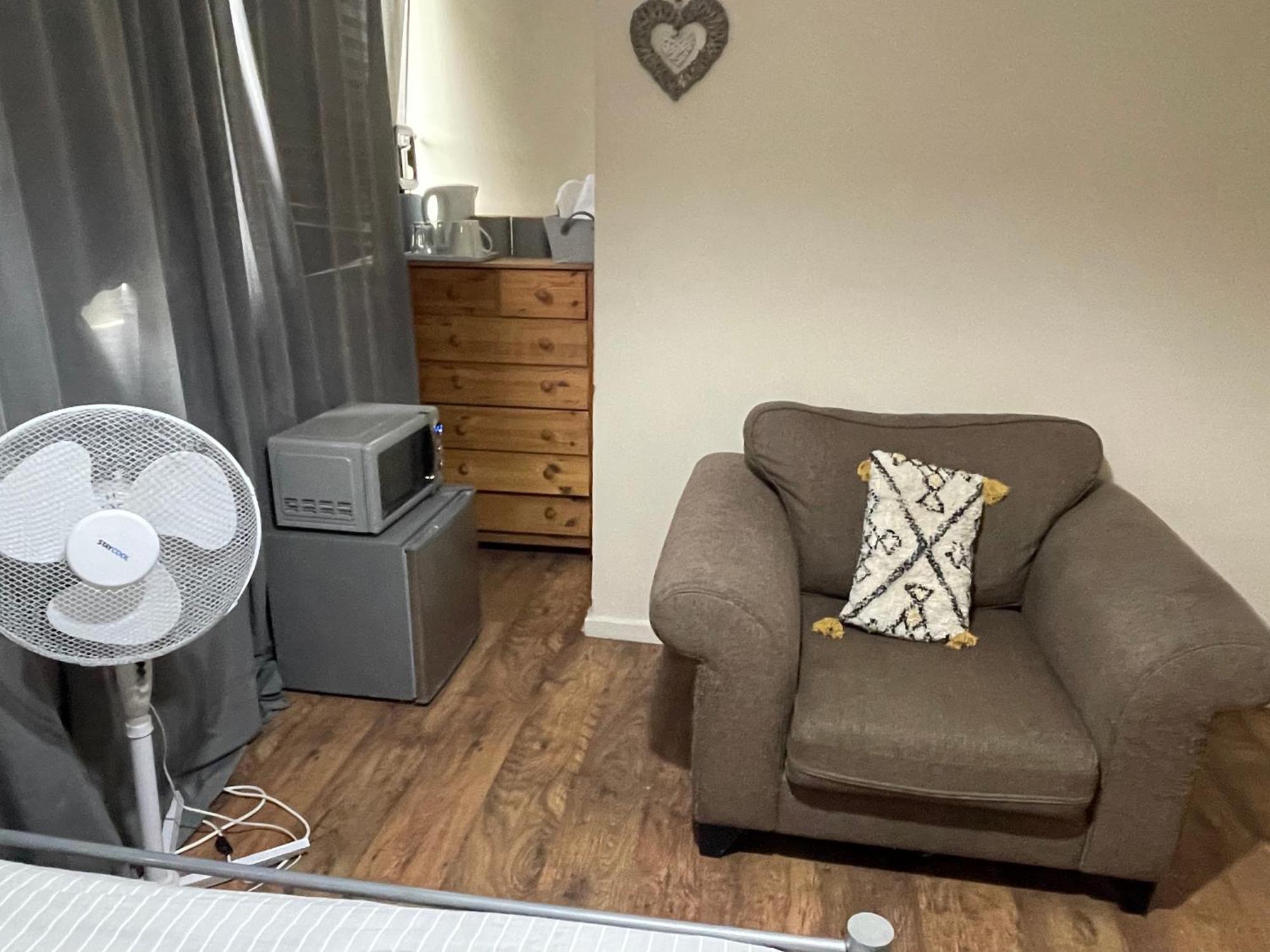 Comfortable Double Room London Eksteriør bilde